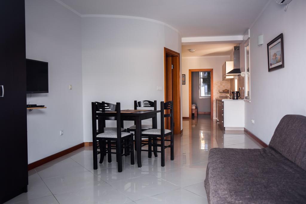 Apartments Riverside Herceg Novi Exterior foto